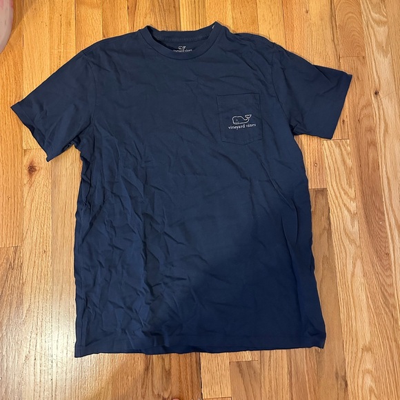Vineyard Vines T Shirt - Picture 2 of 2